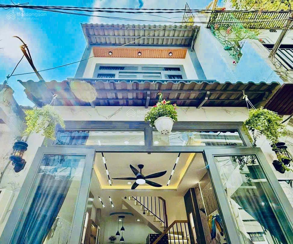 Bán nhà phố mới xinh ngay trung tâm p16 gò vấp