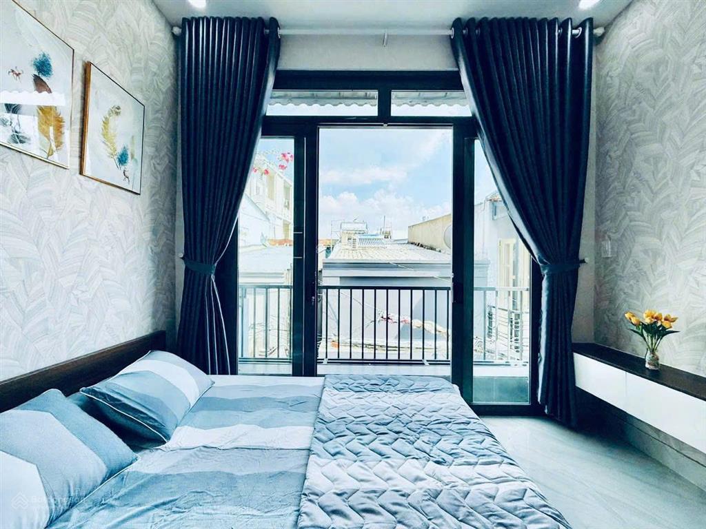 Bán nhà phố mới xinh ngay trung tâm p16 gò vấp