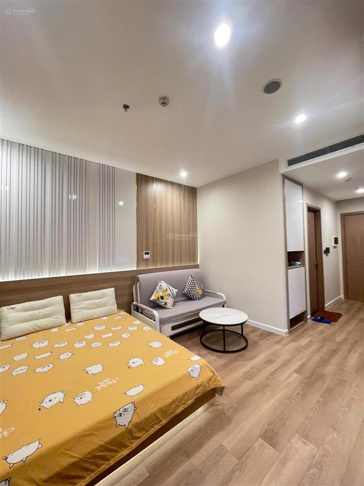 Chính chủ bán căn hộ studio 30m2 chếch biển. full nội thất, trung tâm du lịch bãi cháy, hạ long