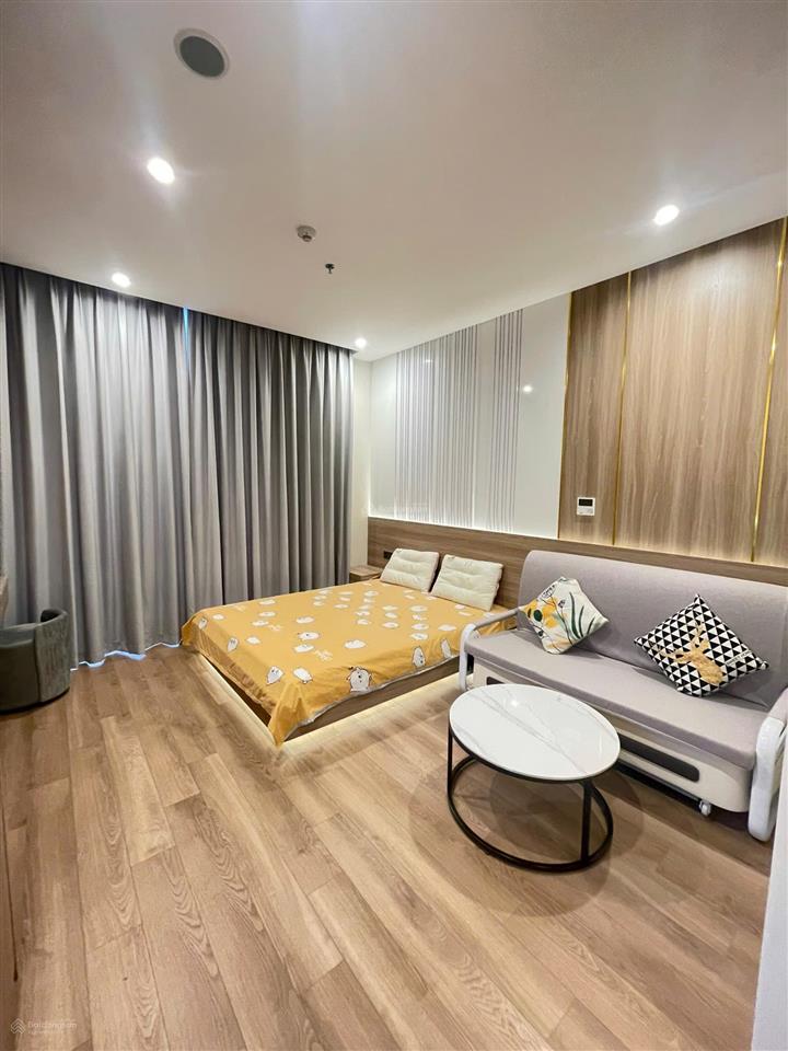 Chính chủ bán căn hộ studio 30m2 chếch biển. full nội thất, trung tâm du lịch bãi cháy, hạ long