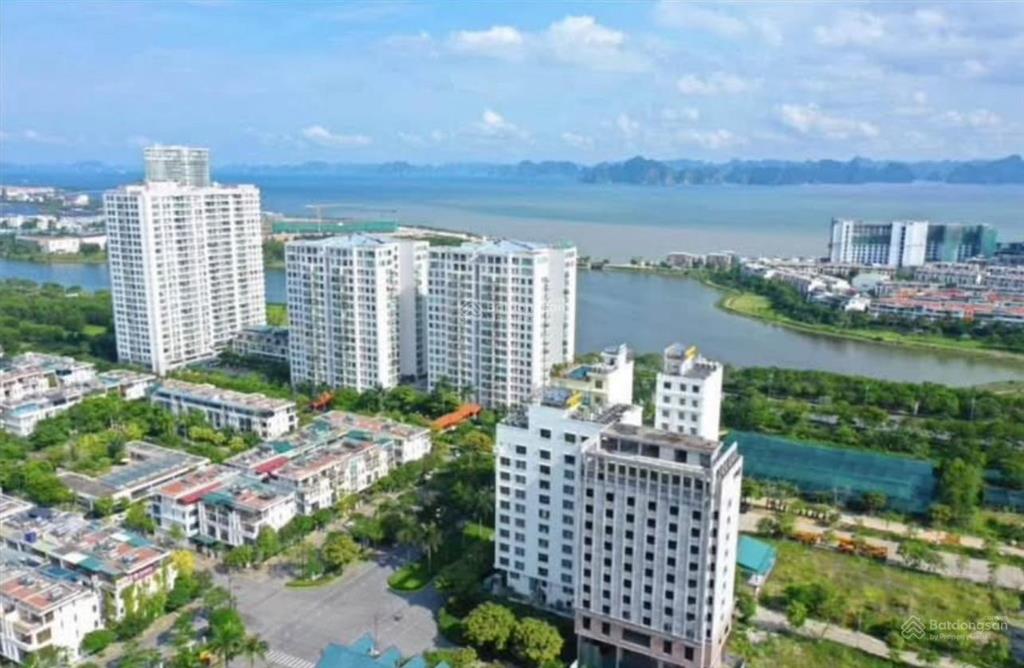 Do ở xa không sử dụng. chính chủ bán căn hộ 2pn 68m2 tại trung tâm du lịch bãi cháy, hạ long
