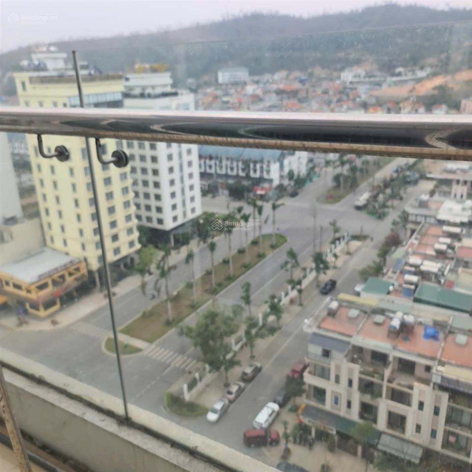 Do ở xa không sử dụng. chính chủ bán căn hộ 2pn 68m2 tại trung tâm du lịch bãi cháy, hạ long