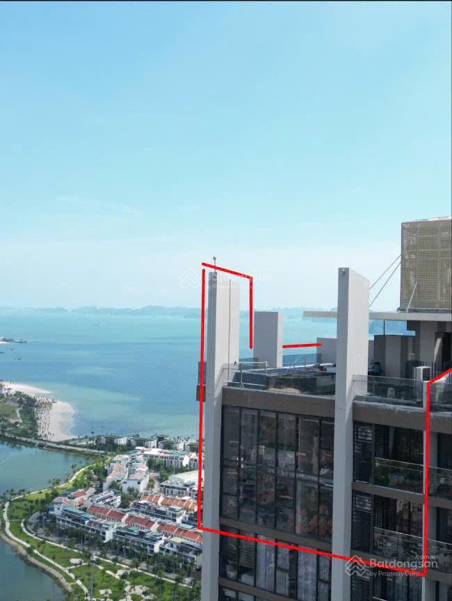 Chính chủ bán căn penthouse biệt thự 3 tầng ~417m2 view biển sân vườn bể bơi tại trung tâm bãi cháy
