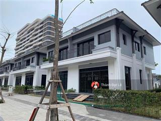 Do chuyển định cư. chính chủ bán căn biệt thự 2,5 tầng 120m2 ven biển sonasea vân đồn, quảng ninh.