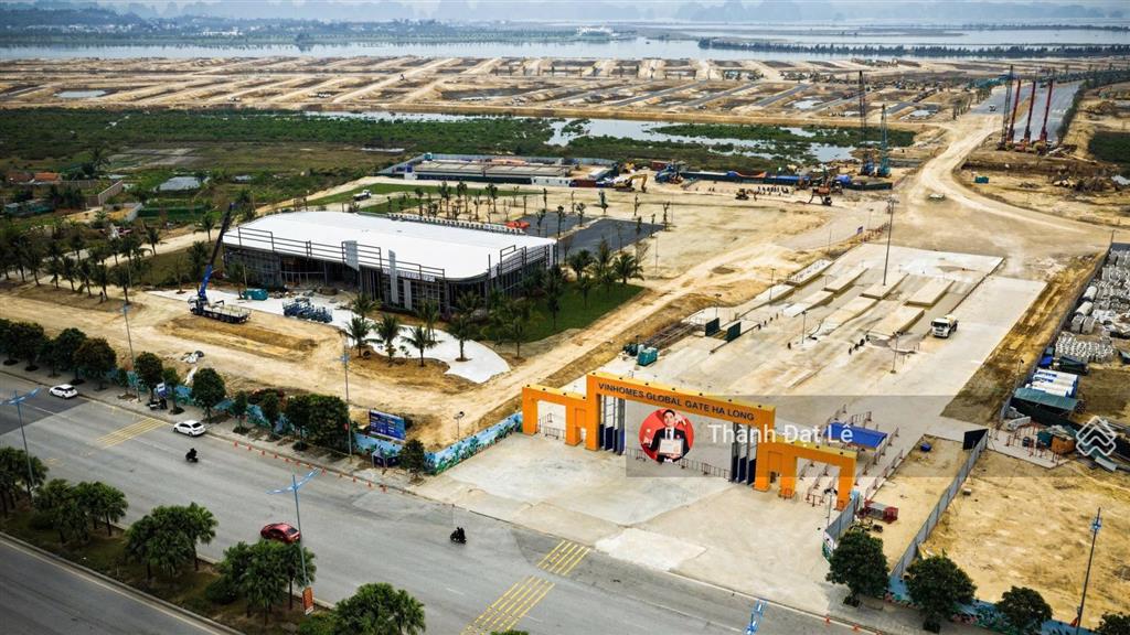 Cđt vinhomes ra mắt siêu đô thị 18 tỷ usd ven vịnh di sản trung tâm du lịch tại kđt hạ long xanh.