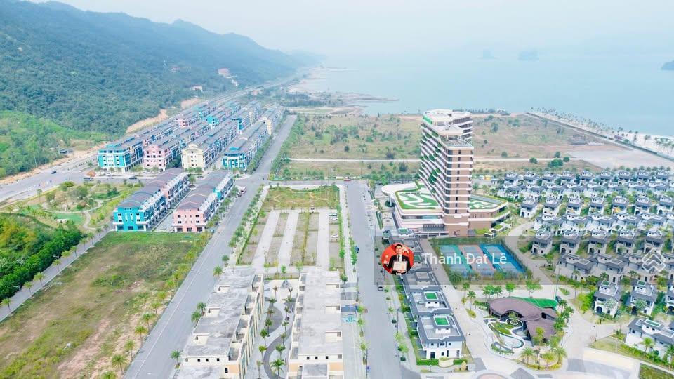 Bán shophouse 5 tầng 95m2 ven biển tại kđt nghỉ dưỡng sonasea vân đồn harbor city, quảng ninh.