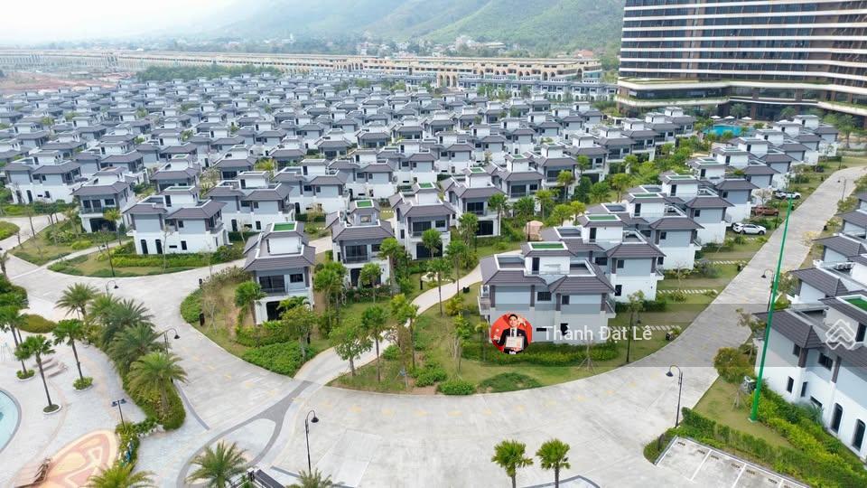 Chính chủ cần bán biệt thự biển 2,5 tầng đơn lập 160m² tại sonasea vân đồn quảng ninh