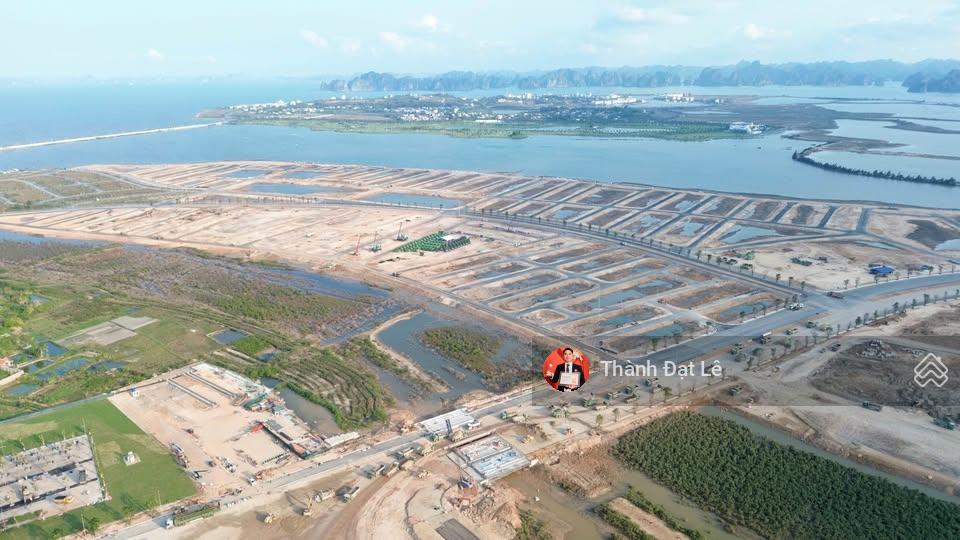 Nội bộ căn biệt thự, liền kề ven biển tại vinhomes hạ long xanh. sổ lâu dài