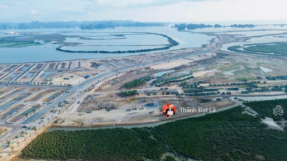Nội bộ căn biệt thự, liền kề ven biển tại vinhomes hạ long xanh. sổ lâu dài