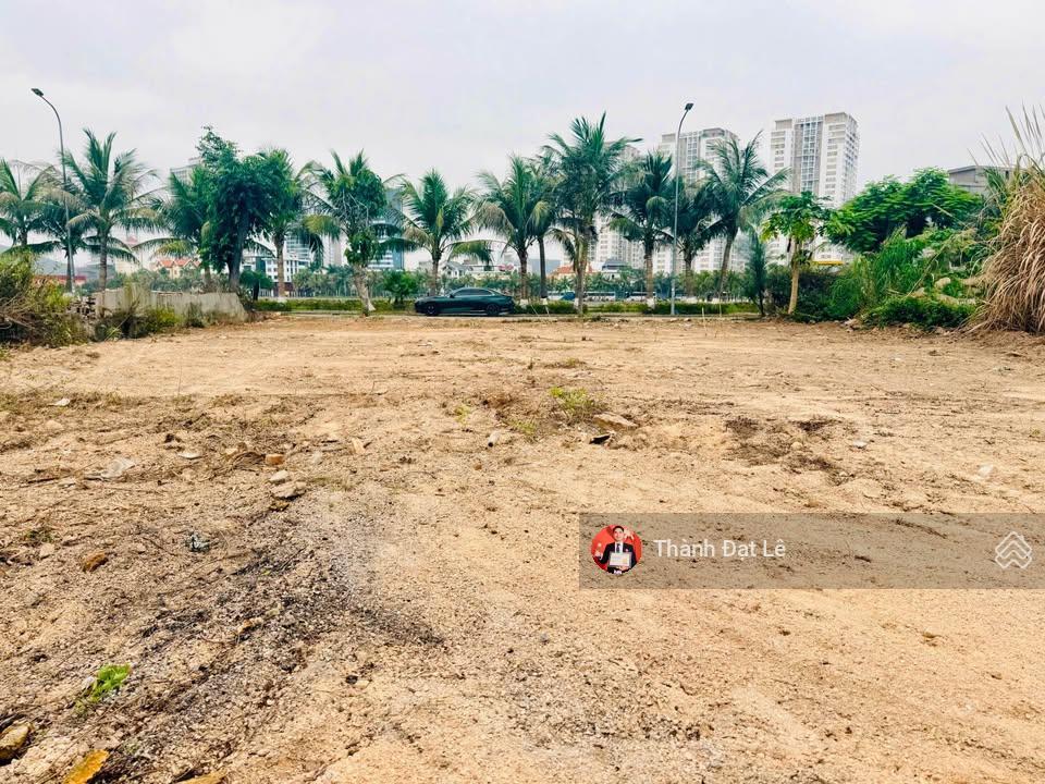 Chính chủ cần bán lô đất 330m2 view hồ hiếm có tại trung tâm du lịch bãi cháy, hạ long.