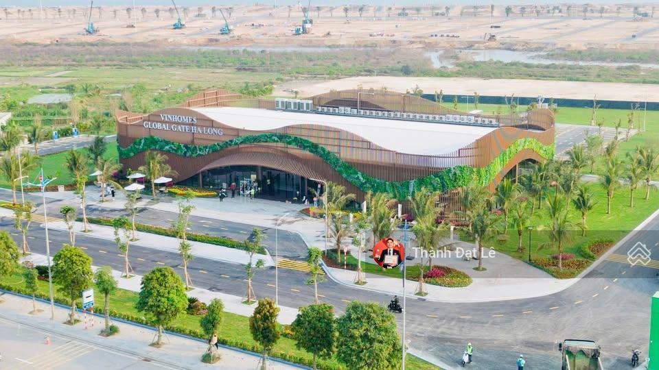 Mở bán đợt 1 vinhomes hạ long xanh  vinhomes global gate  đón sóng đầu tàu cao tốc 350km/h.