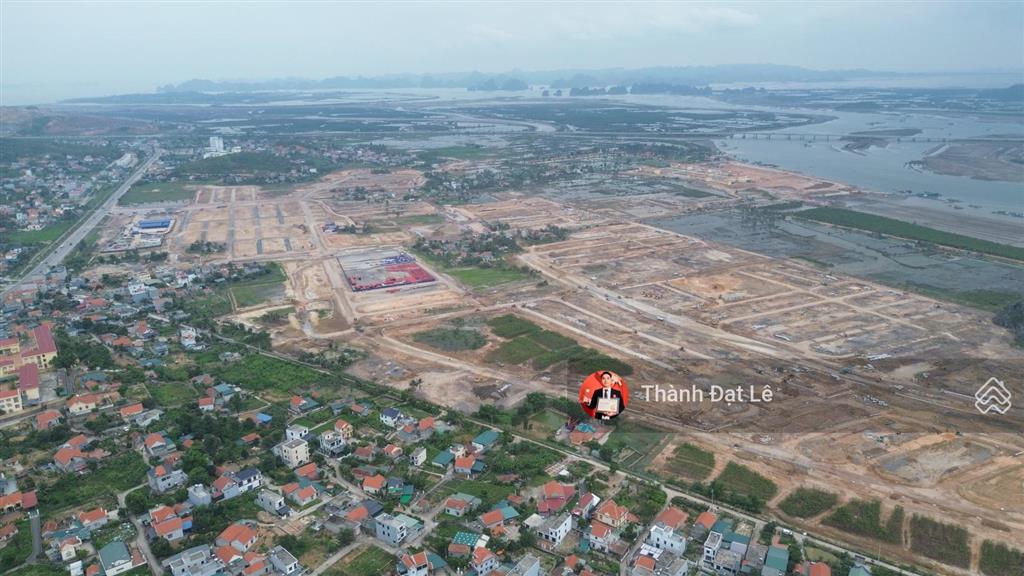 Đất nền giãn xây vinhomes 2 năm sau mới xây vị trí gần biển, nhà ga depot vinhomes hạ long xanh