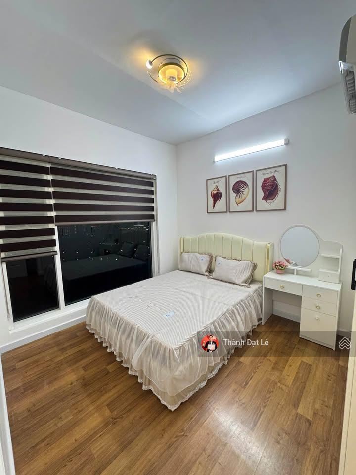 Chính chủ bán căn 2pn 68m2 view trực diện biển trung tâm du lịch bãi cháy, hạ long