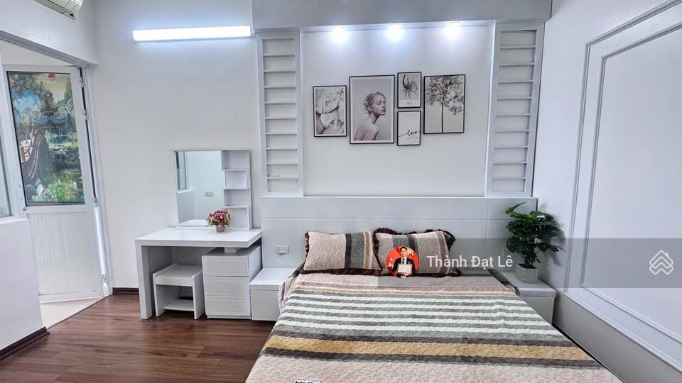 Chuyển sinh sống, bán căn 2pn 80m2 view trực diện biển trung tâm du lịch bãi cháy, hạ long
