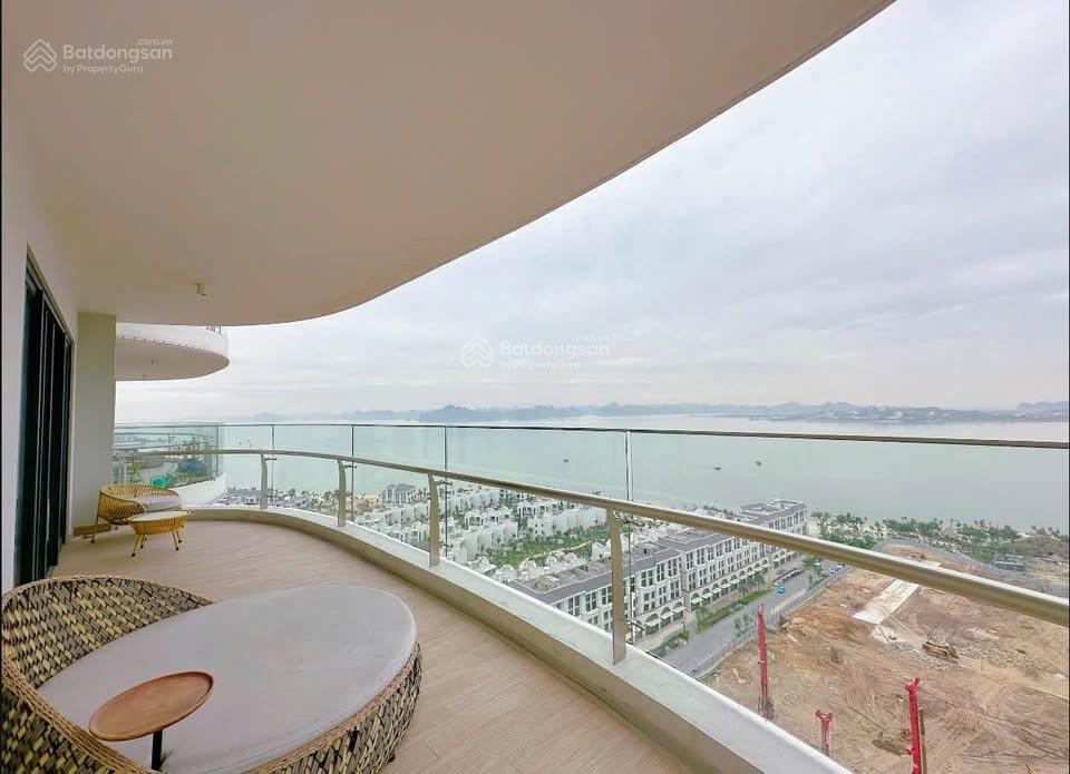 Chính chủ bán căn hộ 2pn 98m2 view chính biển toà citadines trung tâm du lịch bãi cháy , hạ long