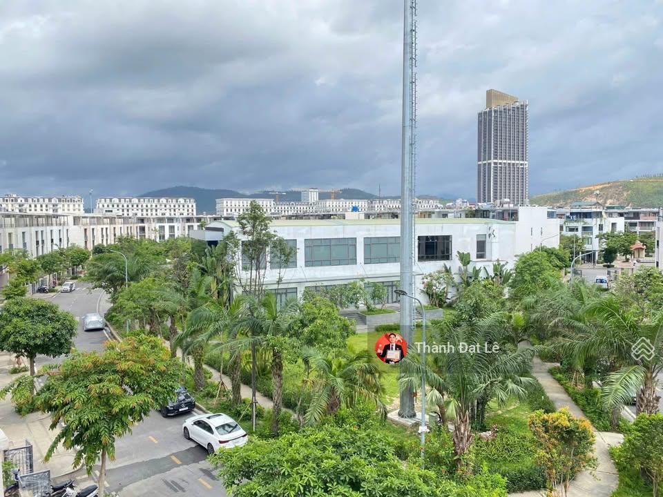 Chính chủ bán căn liền kề 3,5 tầng 96m2 lotus resident ven biển trung tâm du lịch bãi cháy, hạ long