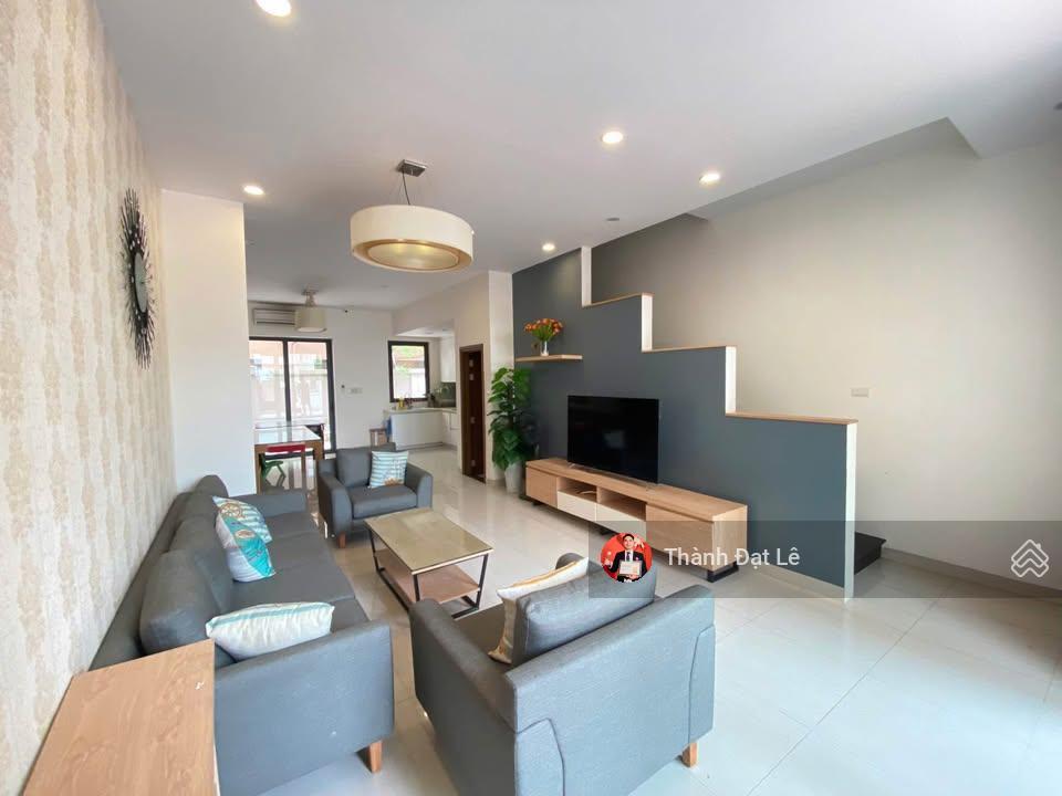 Chính chủ bán căn liền kề 3,5 tầng 96m2 lotus resident ven biển trung tâm du lịch bãi cháy, hạ long