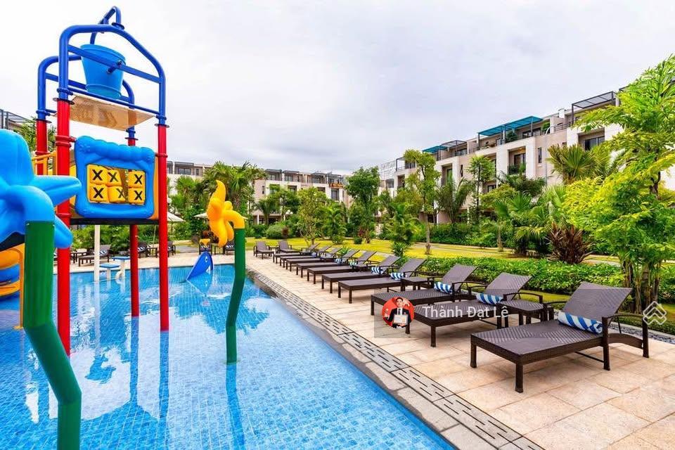 Chính chủ bán căn liền kề 3,5 tầng 96m2 lotus resident ven biển trung tâm du lịch bãi cháy, hạ long