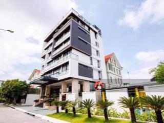 Bán khách sạn 8 tầng 264m2 view biển ngay trung tâm quảng trường, bao biển hạ long.