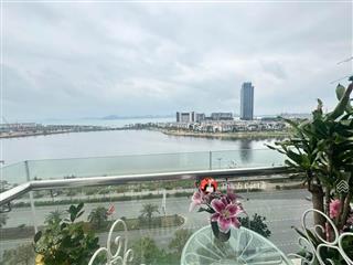 Do chuyển định cư cần bán căn 4pn 144m2 view trực diện biển tại trung tâm du lịch bãi cháy, hạ long