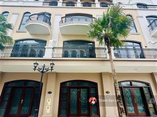 Chính chủ chuyển định cư nên bán căn liền kề 4,5 tầng 48m² tại vinhomes ocean park 2