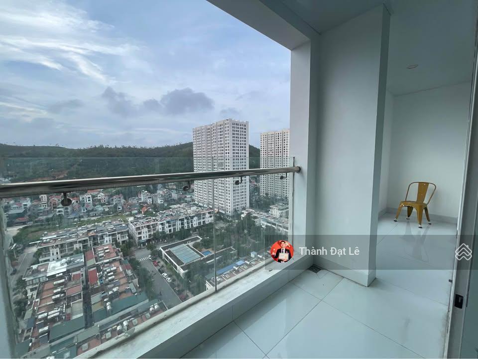 Nhượng lại gấp căn penthouse 2 tầng siêu rộng 205m2 tại trung tâm du lịch bãi cháy, hạ long