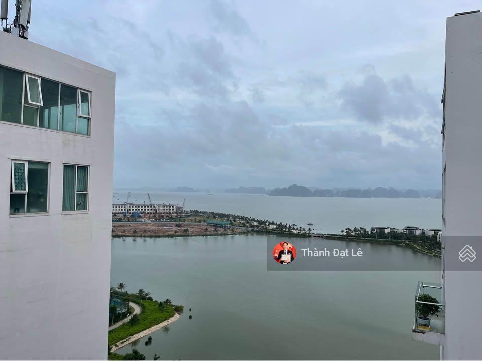 Nhượng lại gấp căn penthouse 2 tầng siêu rộng 205m2 tại trung tâm du lịch bãi cháy, hạ long