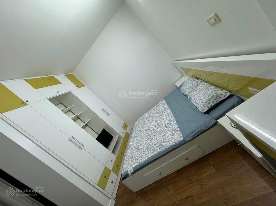 Do chuyển định cư không sử dụng nên cần bán căn hộ 2pn 76m trung tâm du lịch bãi cháy, hạ long.