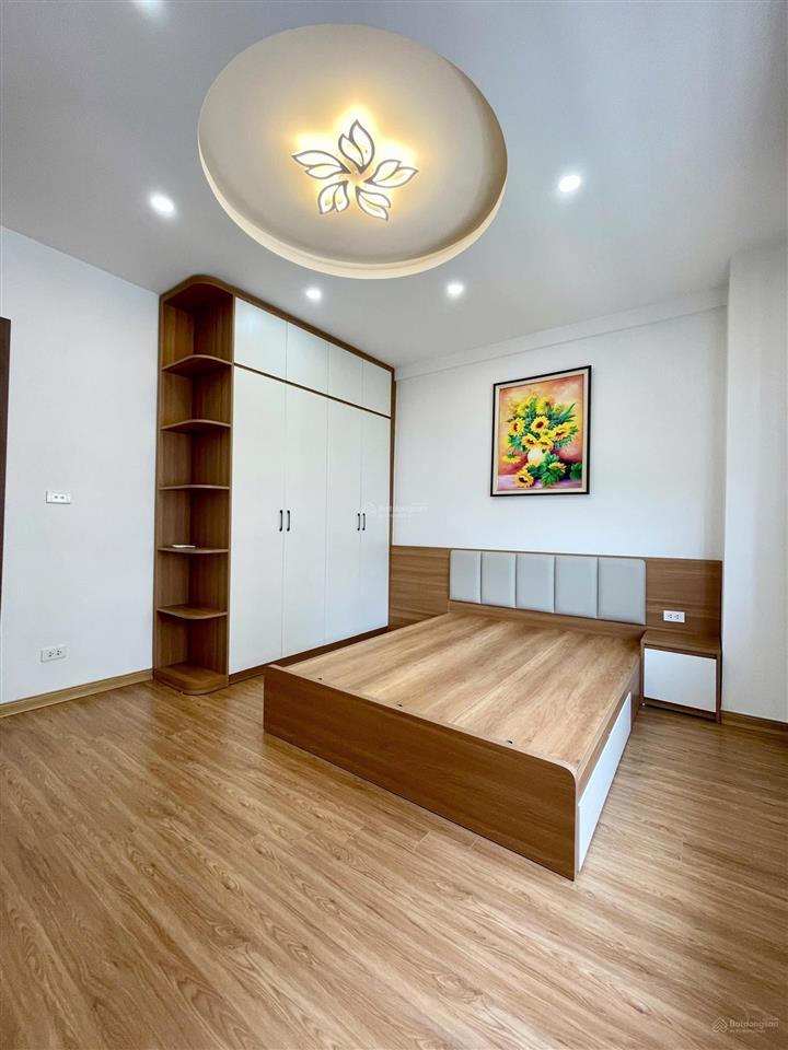 Căn hộ 3pn 2wc, 90m2, bán tại thành phố giao lưu, 7 tỷ vnd