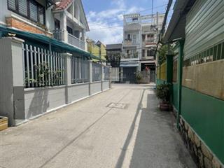 Tòa chdv  dòng tiền 30 tr/tháng  10 phòng  xe hơi đua  sổ siêu đẹp  ngang 5m nở hậu 10,6 tỷ .