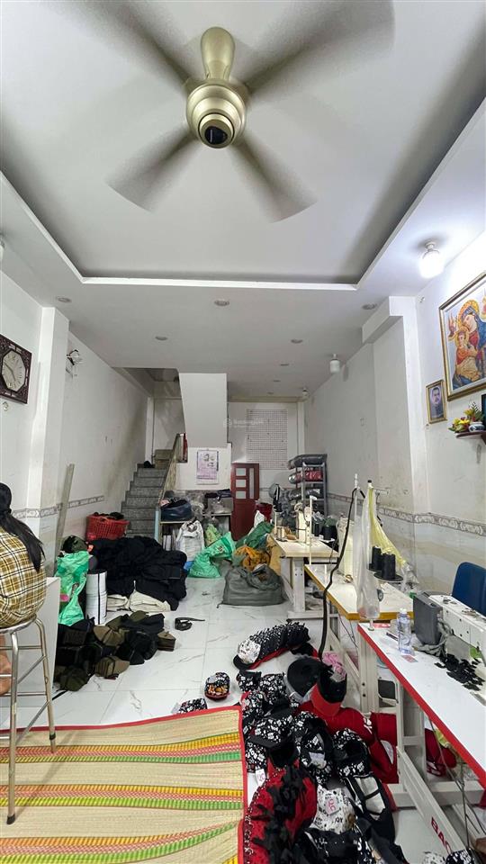 Bán nhà  4pn tân thới hiệp 21 sát bên bệnh viện q12  xe hơi ngủ trong nhà  52 m2  chỉ 4.88 tỷ