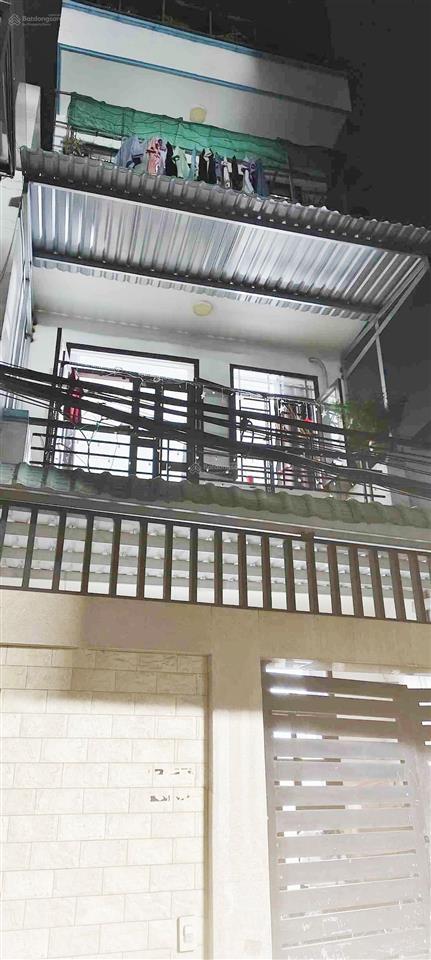 Bán nhà  4pn tân thới hiệp 21 sát bên bệnh viện q12  xe hơi ngủ trong nhà  52 m2  chỉ 4.88 tỷ