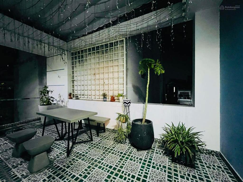Gấp bán, ngay gần nguyễn văn lượng, khu phân lô đồng bộ, đường 8m, ô tô tránh, 113m2, 3 tầng đúc