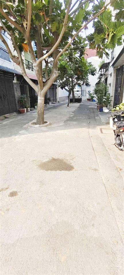 Gấp bán, ngay gần nguyễn văn lượng, khu phân lô đồng bộ, đường 8m, ô tô tránh, 113m2, 3 tầng đúc