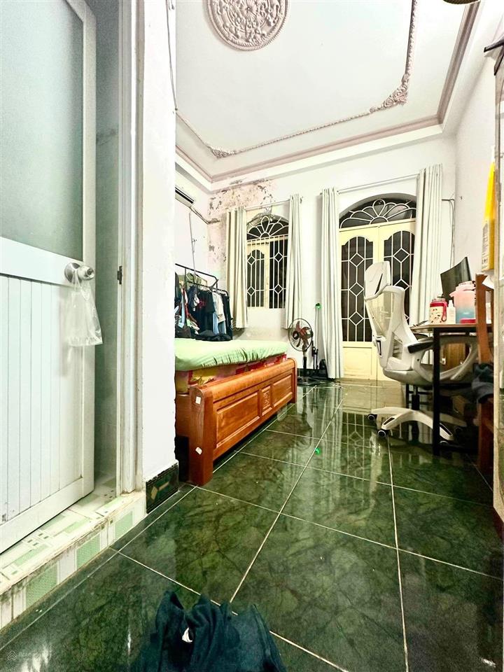 Ngộp bank  gấp bán nhà phạm văn chiêu  rẻ hơn thị trường  gần 60m2  4pn  hẻm xe tải  sổ a4