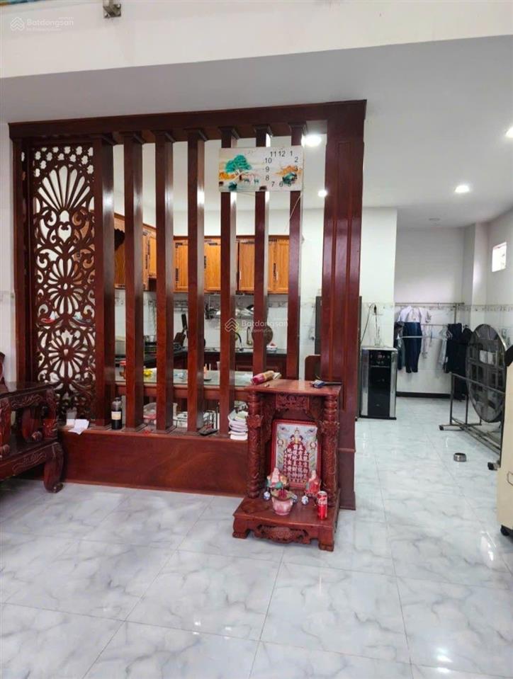 Phù hợp với gia đình có tài chính nhỏ  gần sân thới tứ 50 m2  2 tầng  hxh sổ chung  1,93 tỷ.