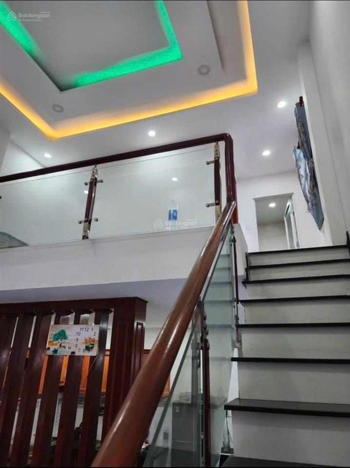 Phù hợp với gia đình có tài chính nhỏ  gần sân thới tứ 50 m2  2 tầng  hxh sổ chung  1,93 tỷ.