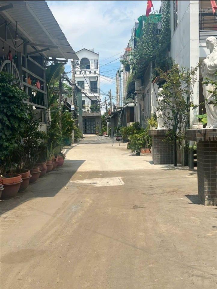 Nhà mới đẹp ở ngay sát tô ngọc vân  đường ô tô thông thoáng, dt 50m2 nở hậu  giá 2.19 tỷ