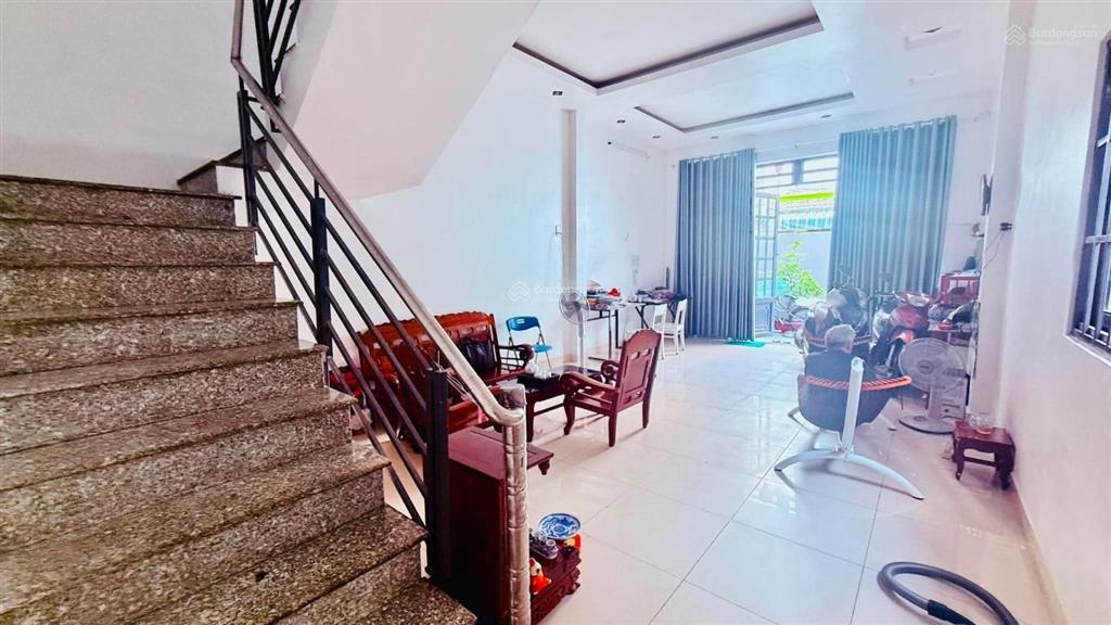 Nhà đẹp tân chánh hiệp 34, gần cvpm quang trung  giáp gò vấp 98m2, 3pn  giá chỉ 4.7 tỷ