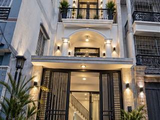 Có 5,85 tỷ, bạn sẽ chọn nhà trong hẻm sâu hay căn này 65 m2 , ô tô tránh, 3 tầng, sát mặt tiền.