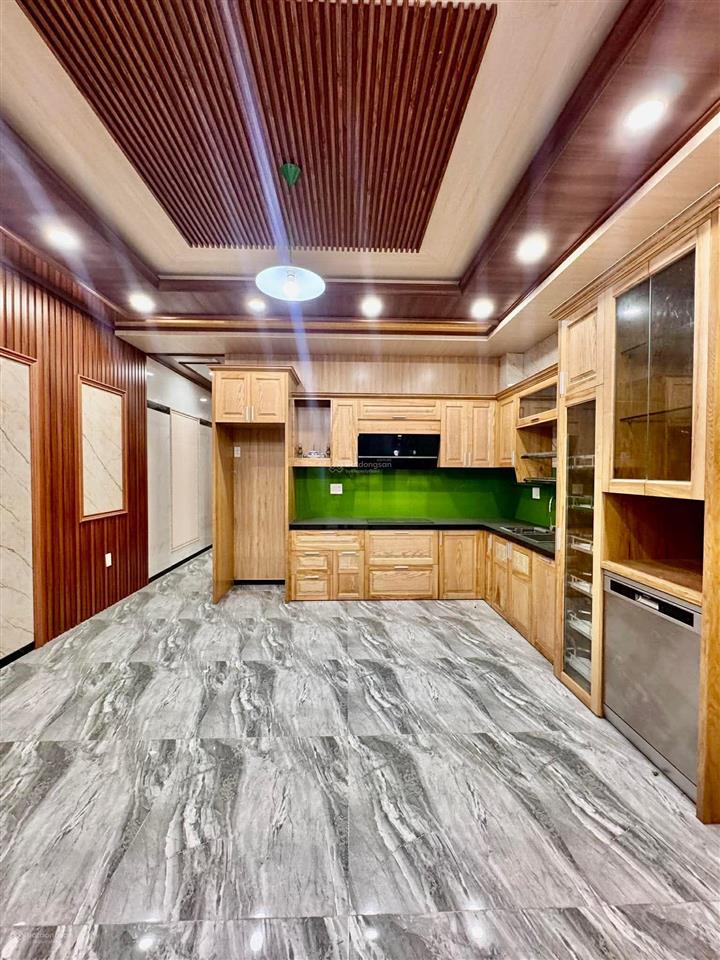 Mặt tiền kinh doanh  tân xuân 2 hóc môn  gần 700m2  full thổ cư 18.5 tỷ dòng tiền 800 triệu năm