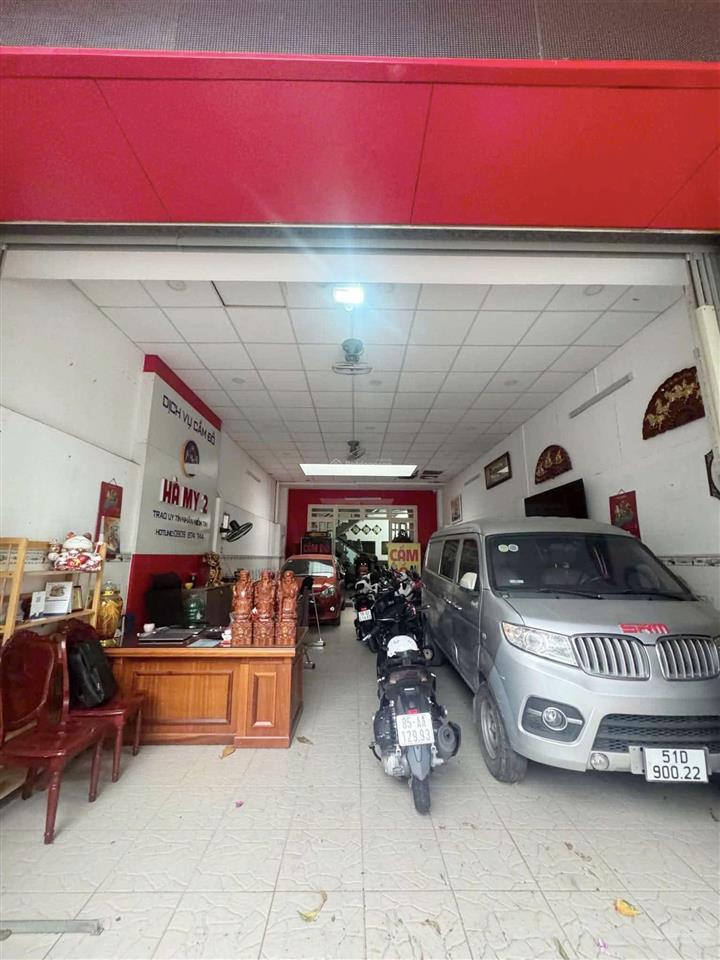 Bán nhà  50m ra mặt tiền phạm thị giây hẻm nhựa 10m  2 tầng btct ngang đẹp 5.5m 130 m2 5,7 tỷ