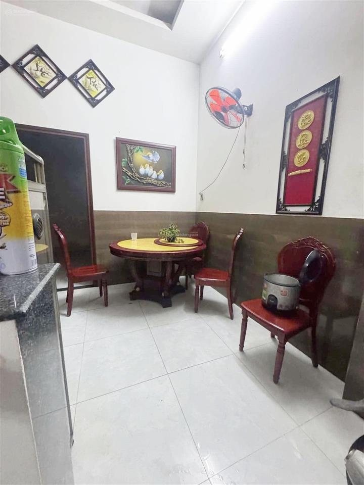 Bán nhà  50m ra mặt tiền phạm thị giây hẻm nhựa 10m  2 tầng btct ngang đẹp 5.5m 130 m2 5,7 tỷ