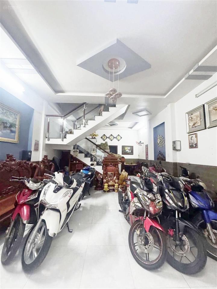 Bán nhà  50m ra mặt tiền phạm thị giây hẻm nhựa 10m  2 tầng btct ngang đẹp 5.5m 130 m2 5,7 tỷ