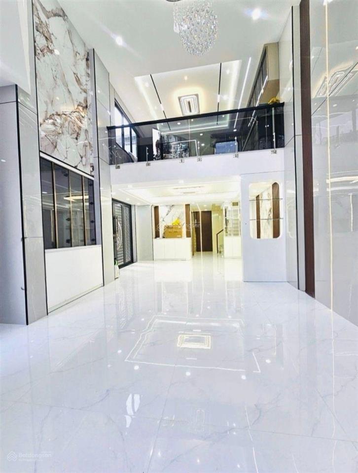 Mặt tiền hẻm xe hơi full nội thất cao cấp không gian sống sang trọng 5 tầng thang máy vi vu