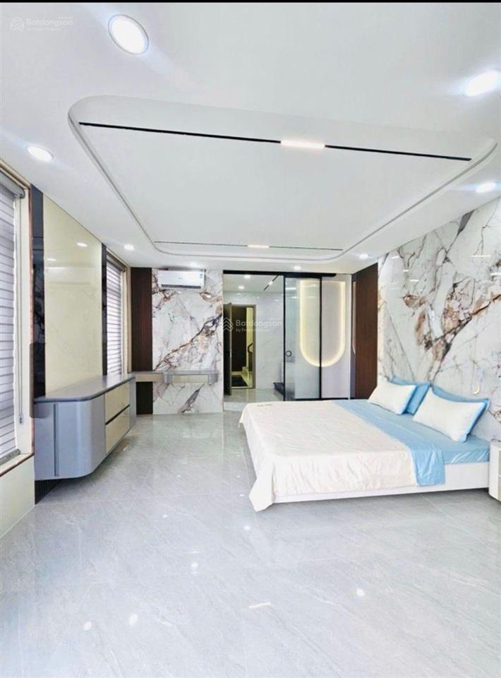 Mặt tiền hẻm xe hơi full nội thất cao cấp không gian sống sang trọng 5 tầng thang máy vi vu