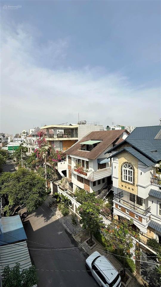 Nhà chính chủ có thang máy lê văn thọ, gò vấp
ô tô ngủ trong nhà  gần 70m2  13,9 tỷ tl.