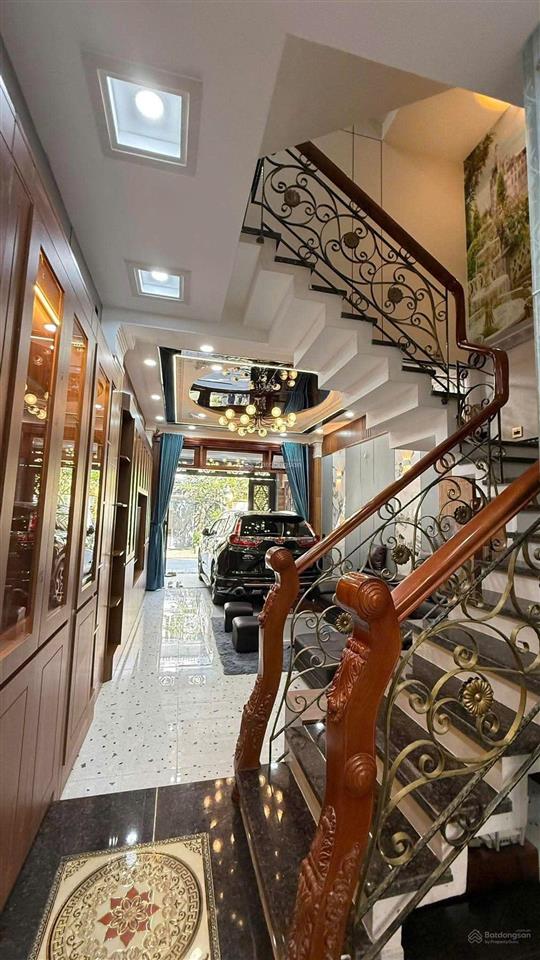 Nhà chính chủ có thang máy lê văn thọ, gò vấp
ô tô ngủ trong nhà  gần 70m2  13,9 tỷ tl.