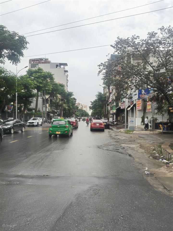 Chính chủ cần chuyển nhượng, lô đất tái định cư 9.2ha, thành tô dt 84m2 (7.4x12m), lô góc mặt đường