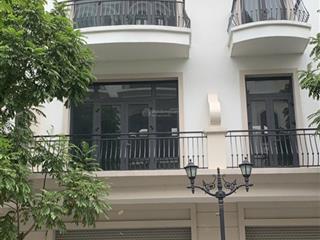 Cắt lỗ shophouser sao biển vị trí gần vincom, trục thông giá 10,150 ty